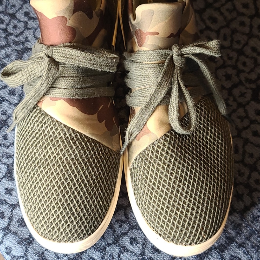 Women's Camo Slip On Sneakers Memory Foam 8 - Picture 5 of 5